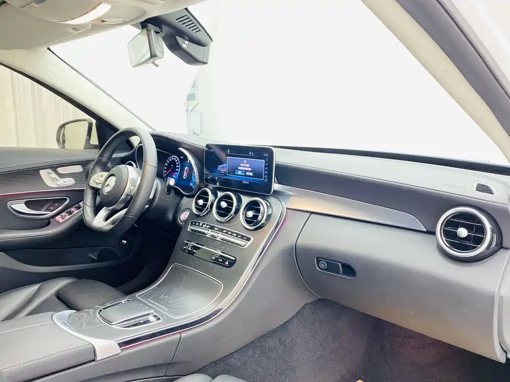 Mercedes-Benz C-Class 2021 — фото 12