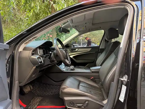 Audi A6L 2022