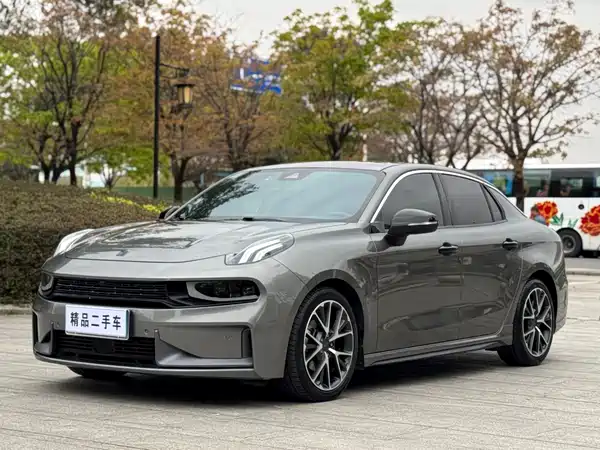 Lynk & Co 03 2022