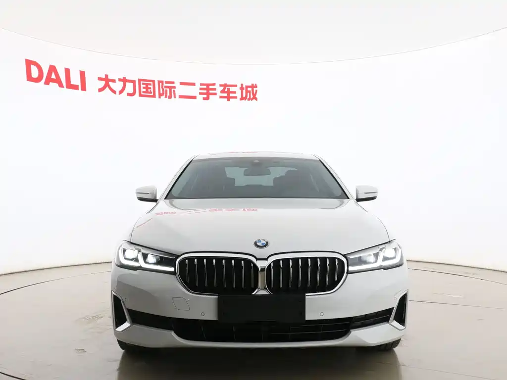 BMW 5 Series 2021 — фото 2