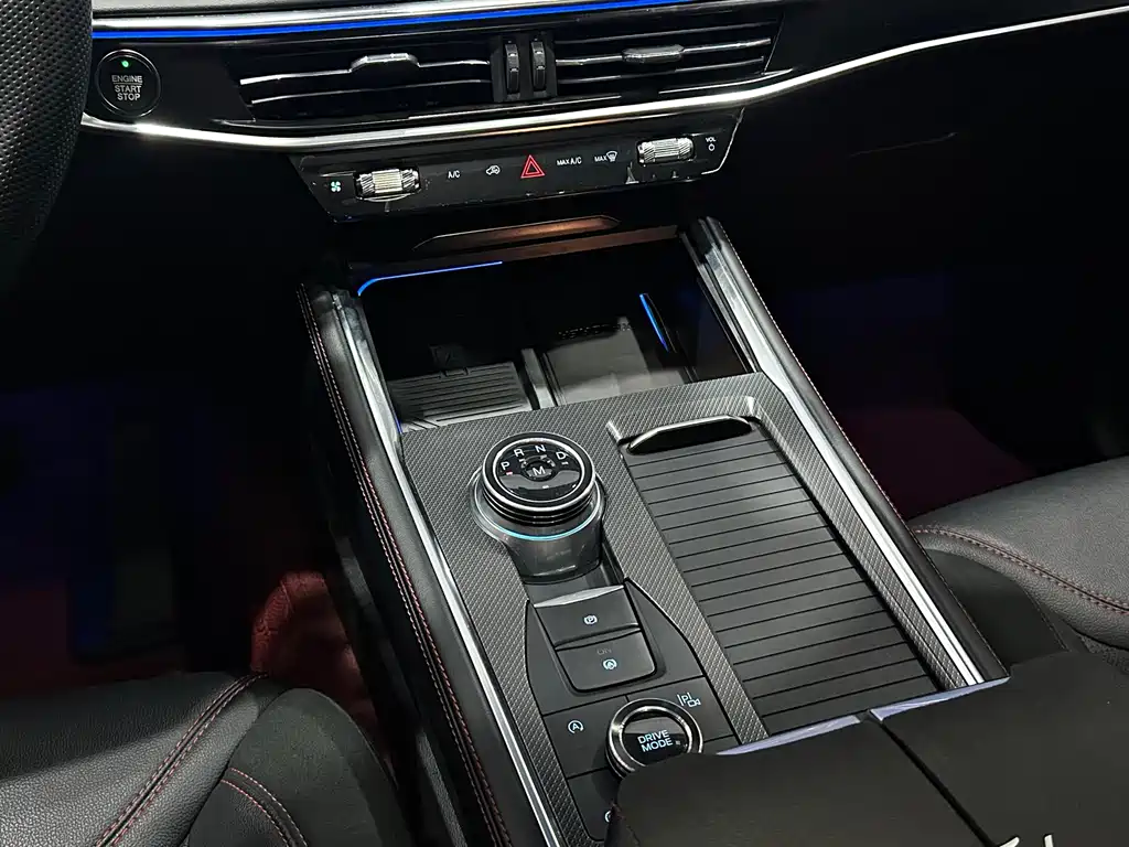 Ford Explorer 2023 — фото 10
