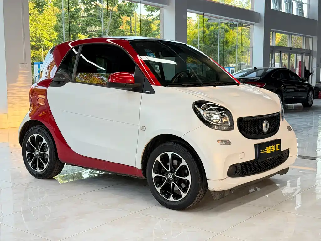 smart Fortwo 2017 — фото 7