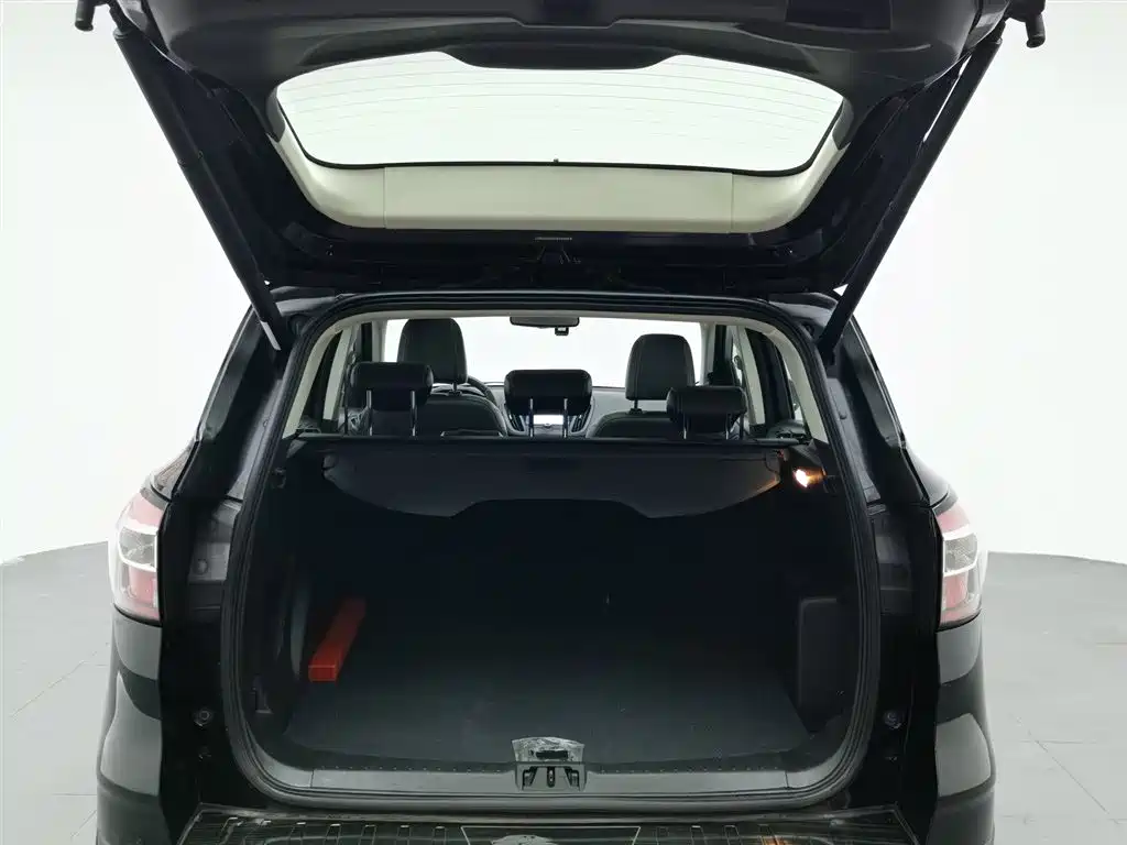 Ford Kuga 2018 — фото 16