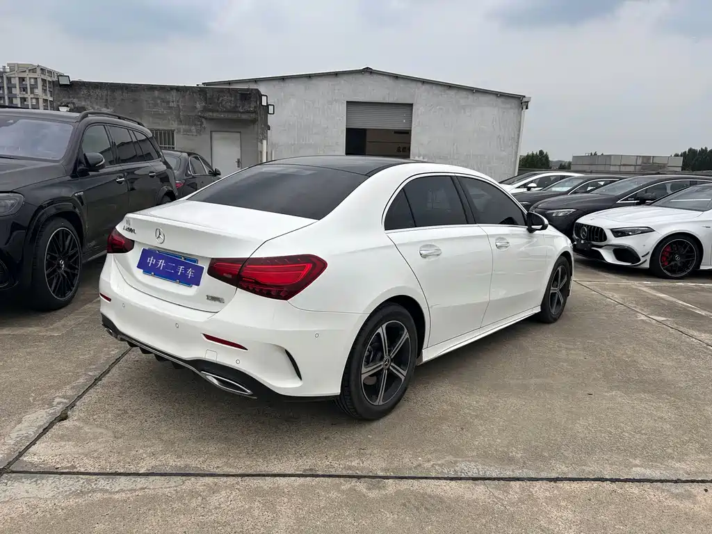 Mercedes-Benz A-Class 2023 — фото 8