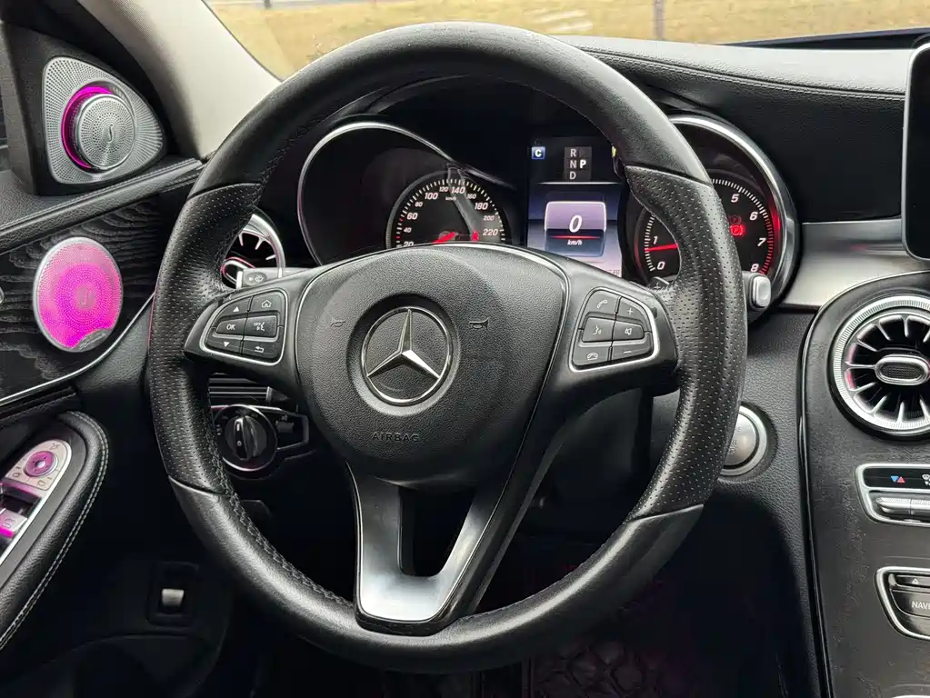 Mercedes-Benz C-Class 2018 — фото 14