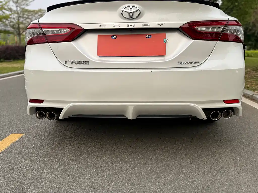 Toyota Camry 2020 — фото 22