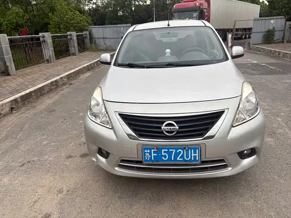 Nissan Sunny 2014