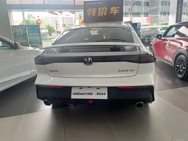 Changan UNI-V 2024