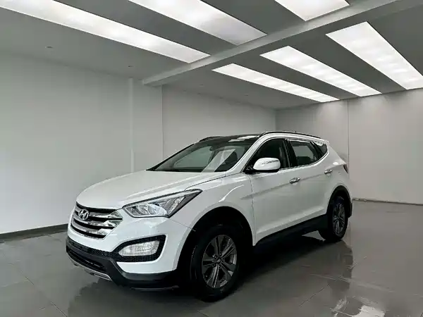 Hyundai Santa Fe 2014