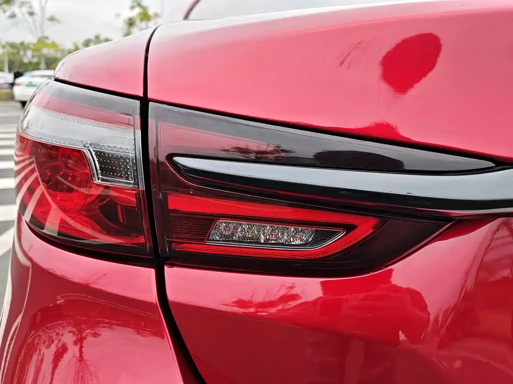Mazda Atenza 2019 — фото 31