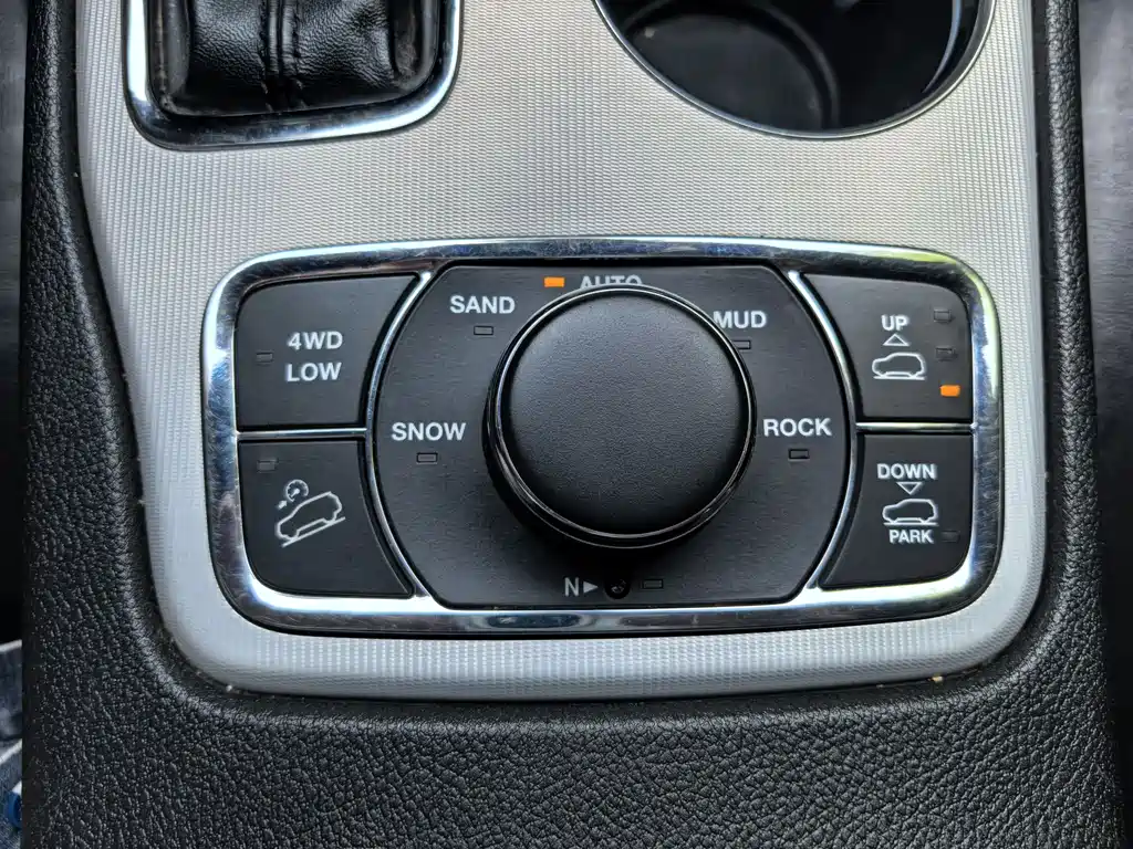 Jeep Grand Cherokee 2022 — фото 14