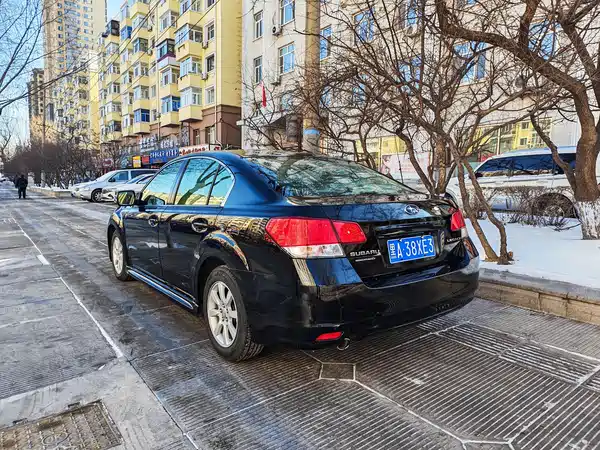 Subaru Legacy 2011
