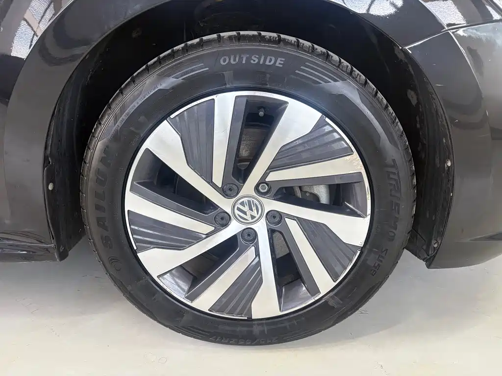 Volkswagen Passat PHEV 2020 — фото 4