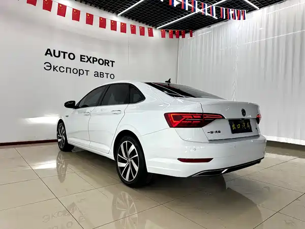 Volkswagen Sagitar 2022