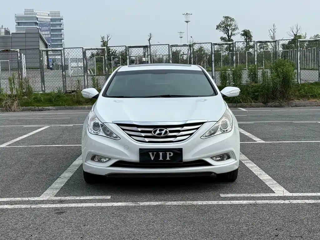 Hyundai Sonata 2012 — фото 2