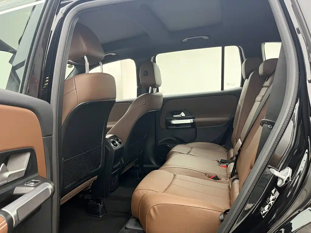 Mercedes-Benz GLB 2023 — фото 10