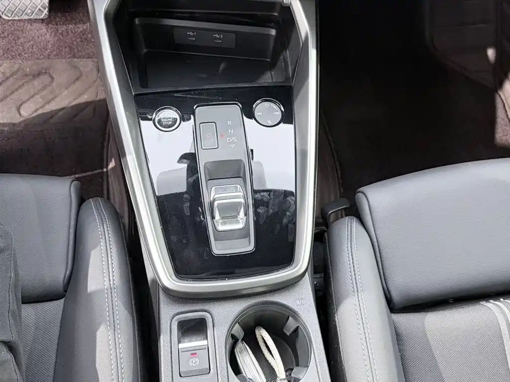 Audi A3 2022 — фото 11