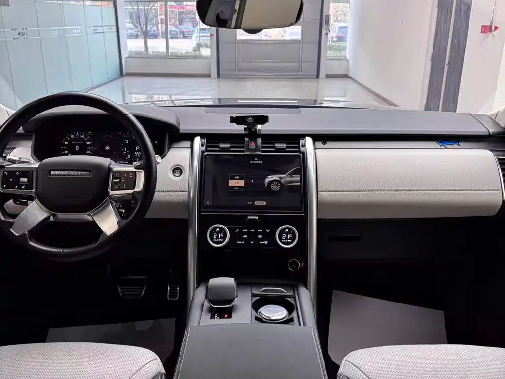Land Rover Discovery 2021 — фото 19