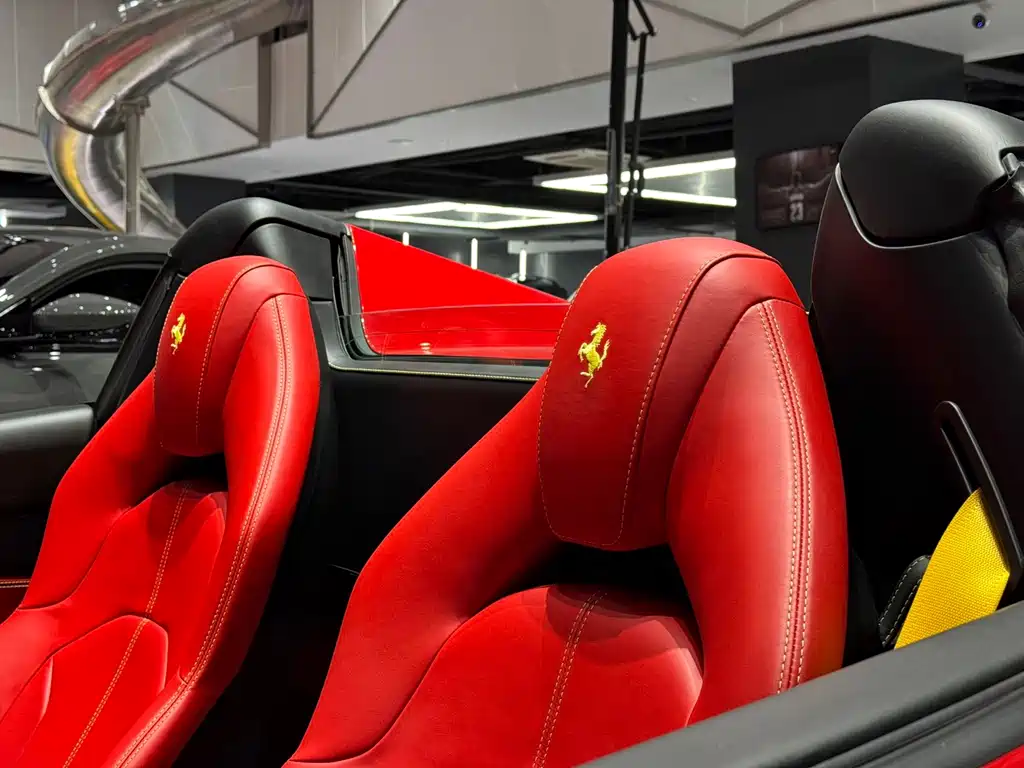 Ferrari F8 2020 — фото 10