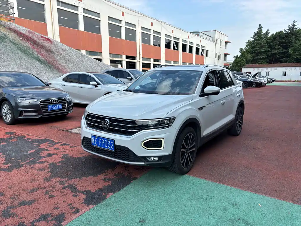 Volkswagen T-Roc 2021 — фото 2