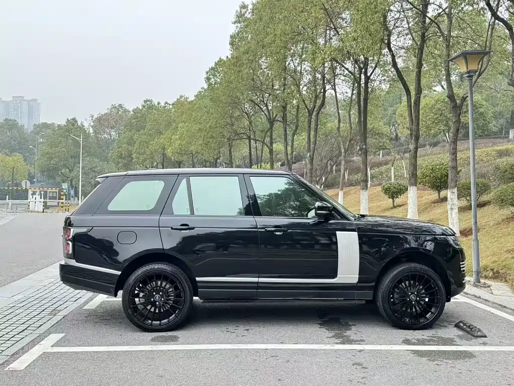 Land Rover Range Rover 2015 — фото 9