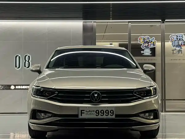 Volkswagen Magotan 2021