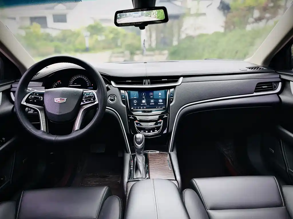 Cadillac XTS 2018 — фото 8