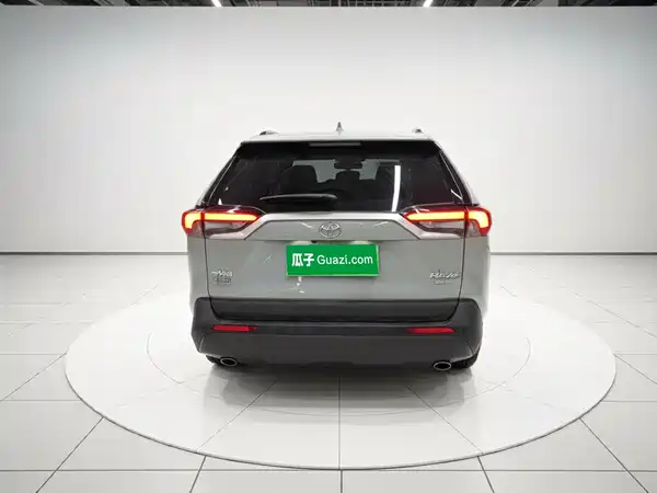Toyota RAV4 2021