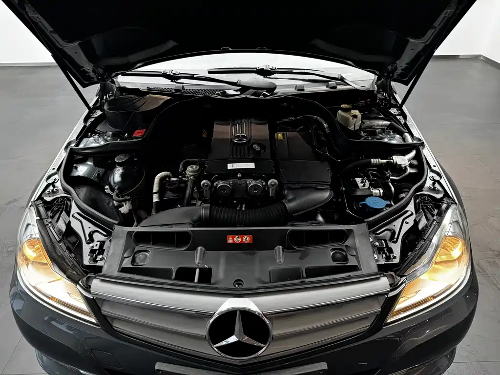 Mercedes-Benz C-Class 2012
