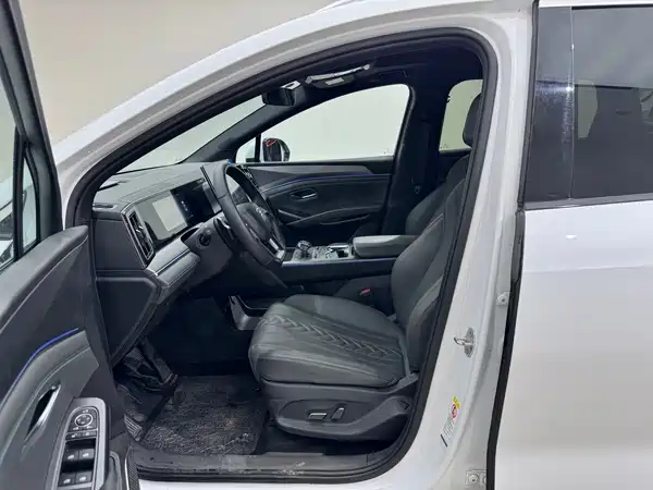 BYD Song L DM-i 2025