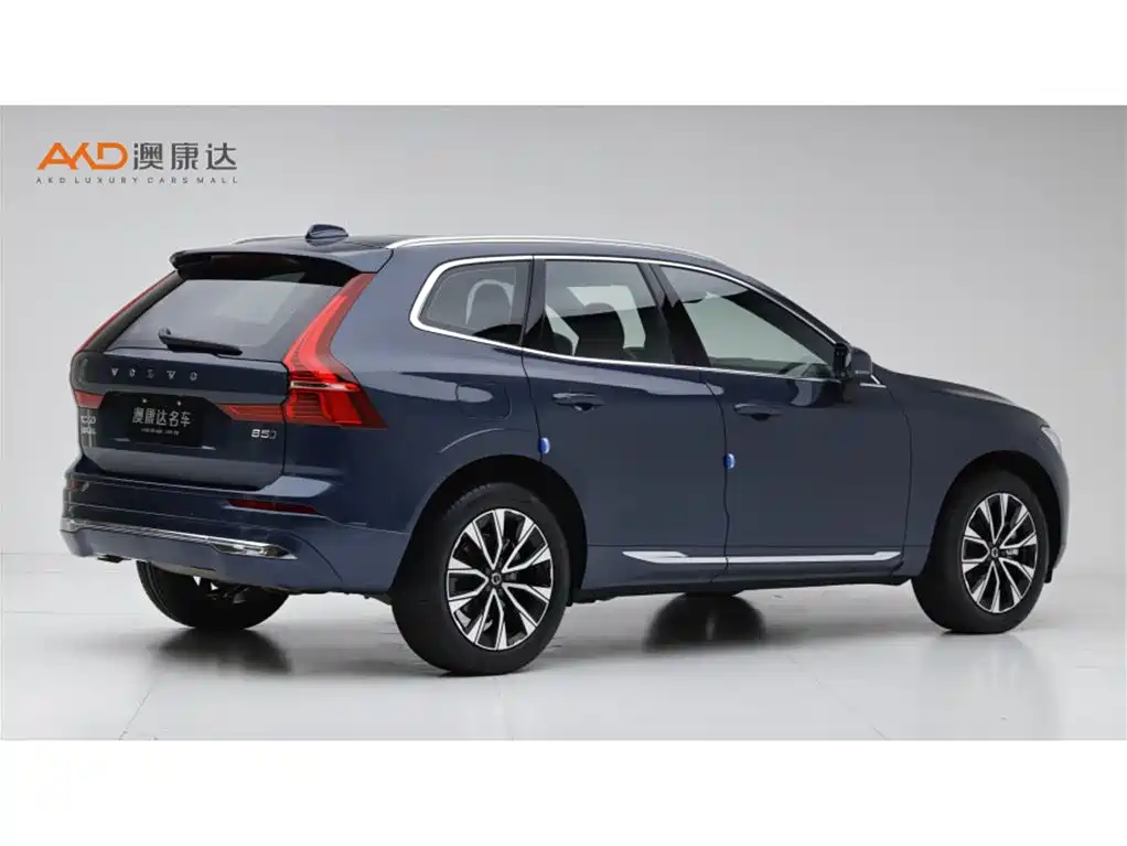 Volvo XC60 2024 — фото 3