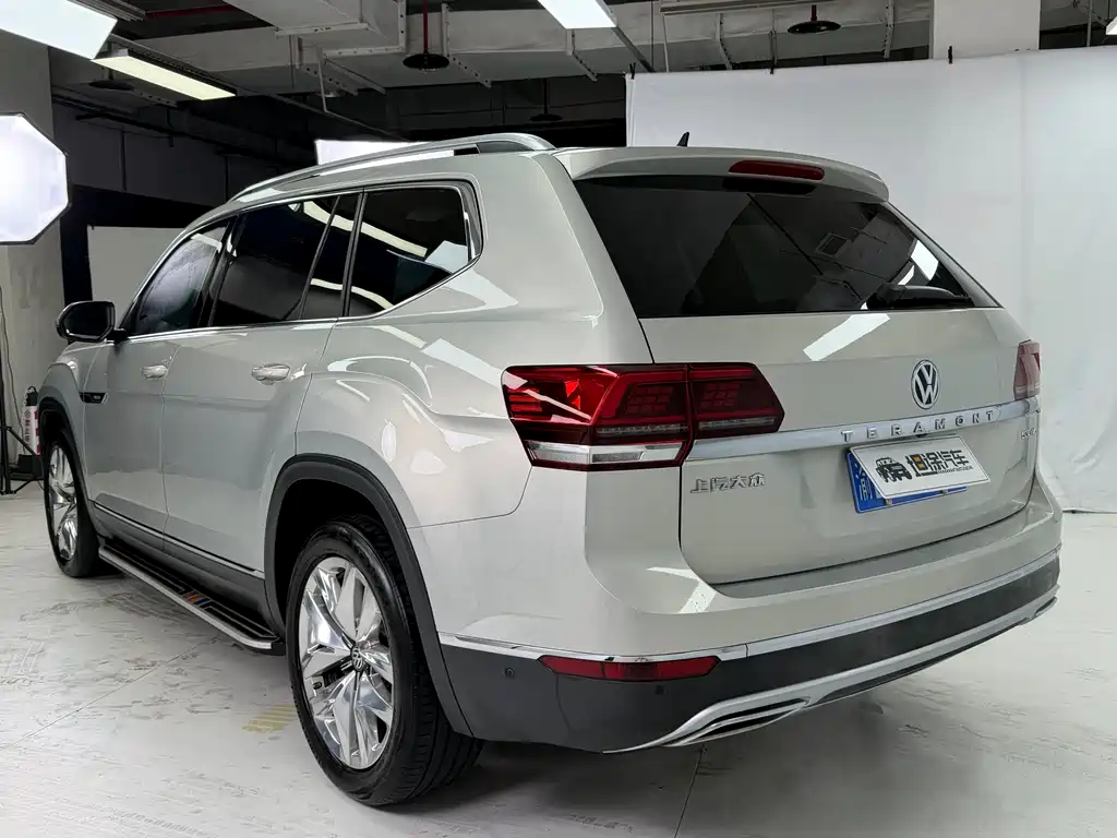 Volkswagen Teramont 2017 — фото 31