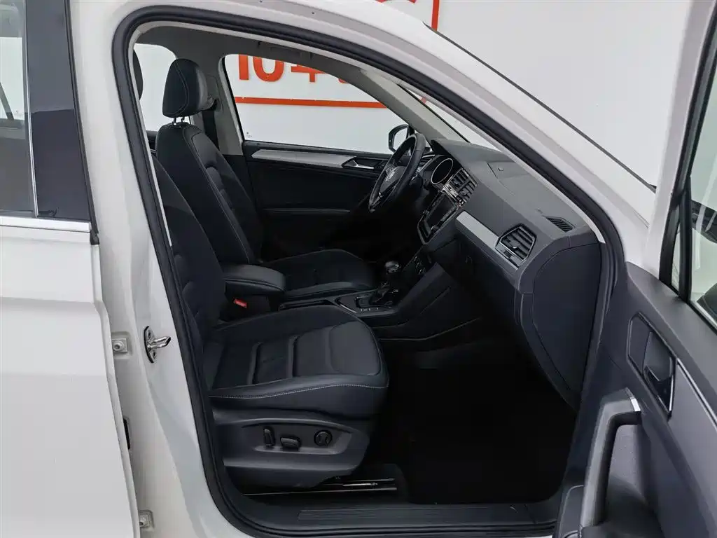 Volkswagen Tiguan L 2018 — фото 23