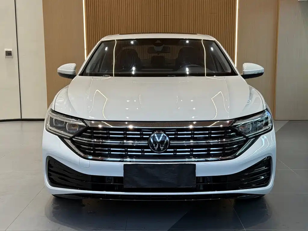 Volkswagen Sagitar 2024