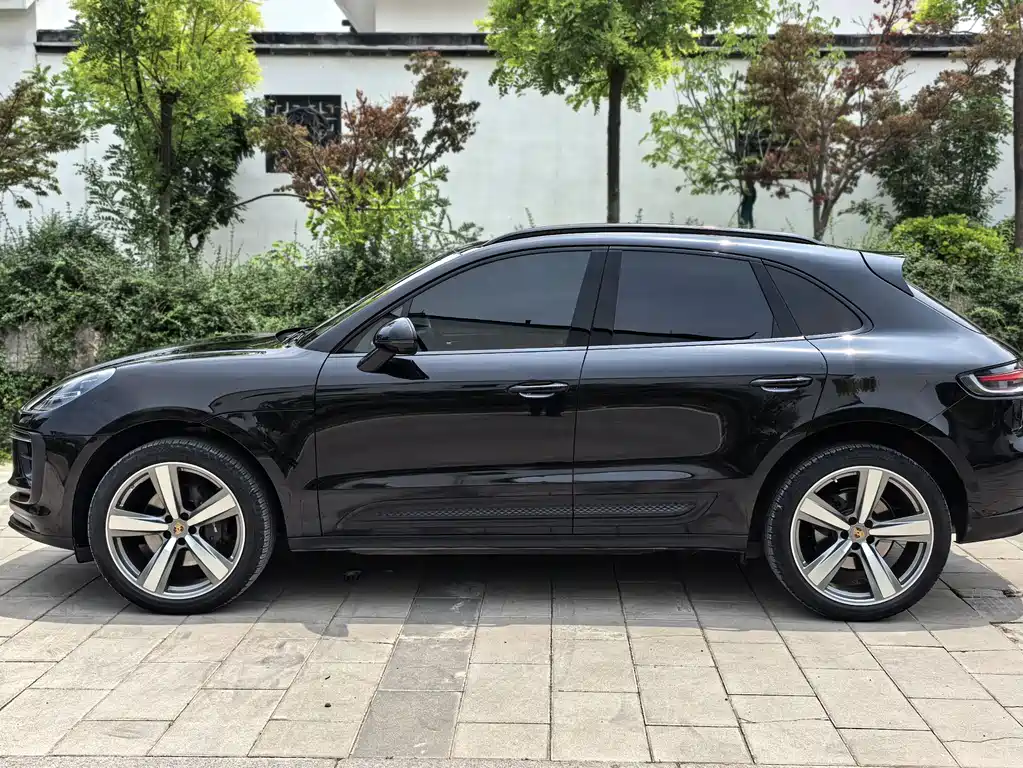 Porsche Macan 2022
