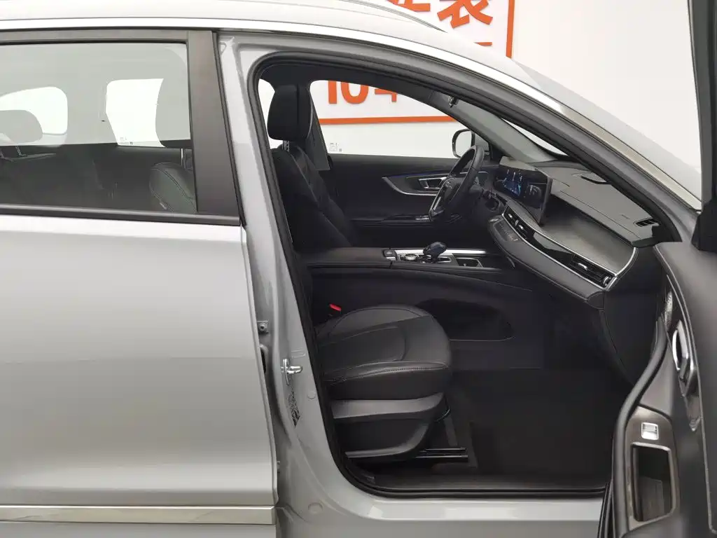 Chery Tiggo 8 PRO New Energy 2023 — фото 23