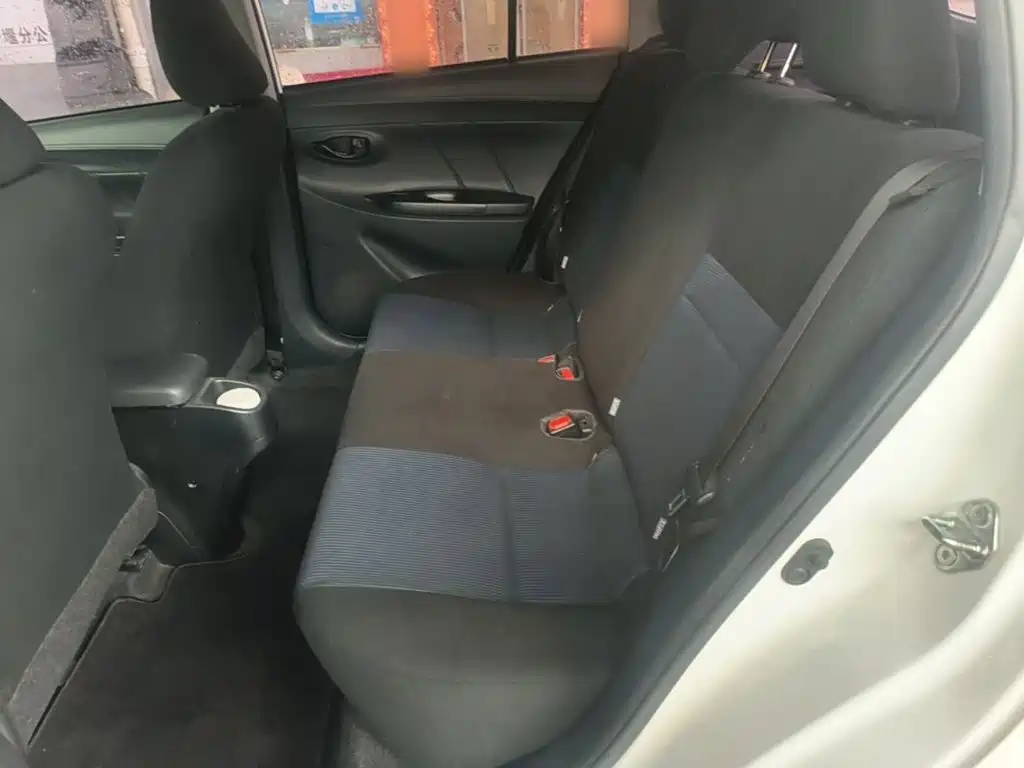 Toyota Yaris L 2019 — фото 17