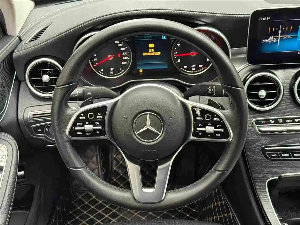 Mercedes-Benz C-Class 2019 — фото 6