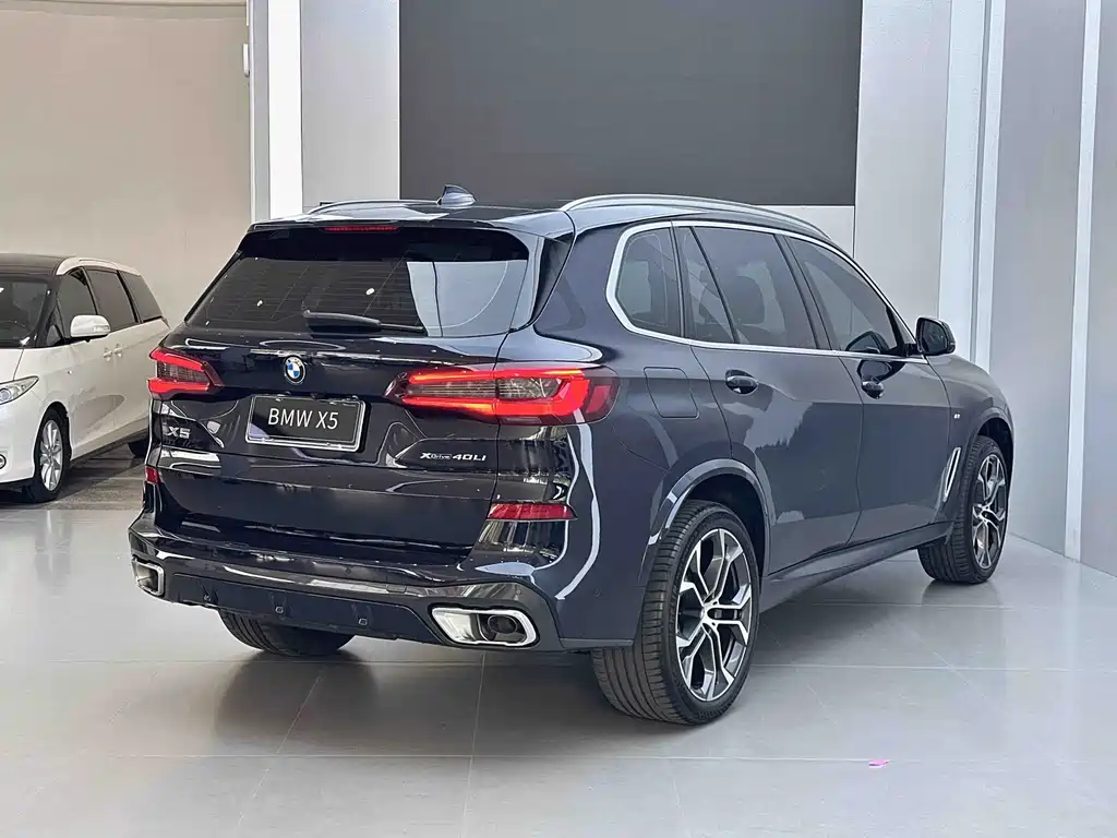 BMW X5 2022