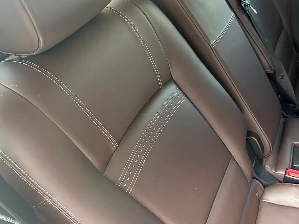 BMW 5 Series GT 2016 — фото 24