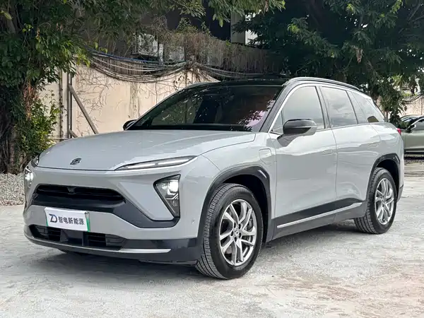 NIO ES6 2020