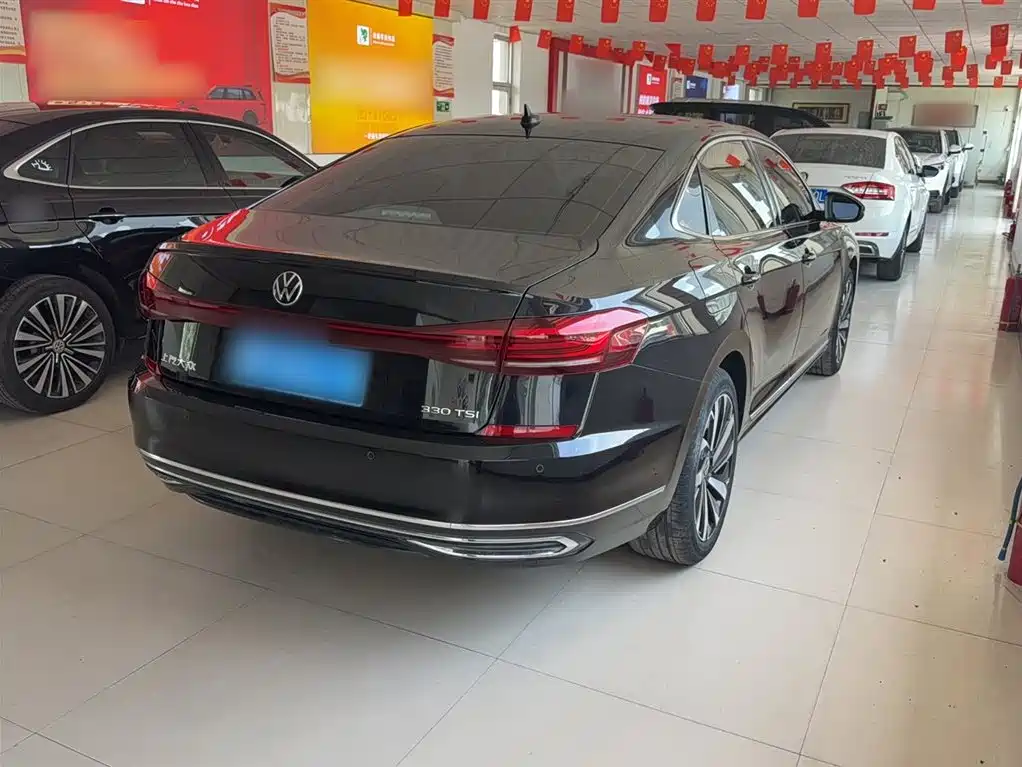 Volkswagen Passat 2022 — фото 10
