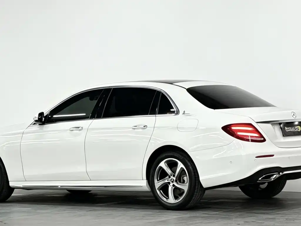 Mercedes-Benz E-Class 2017 — фото 4