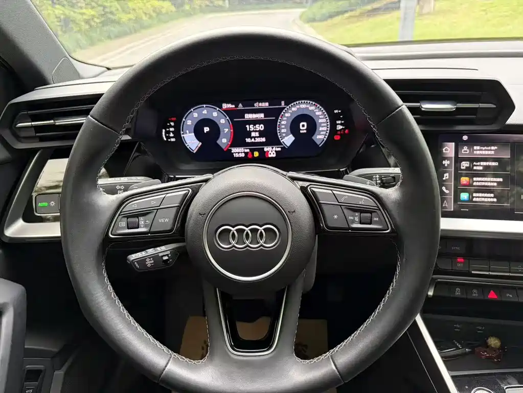 Audi A3 2024 — фото 11