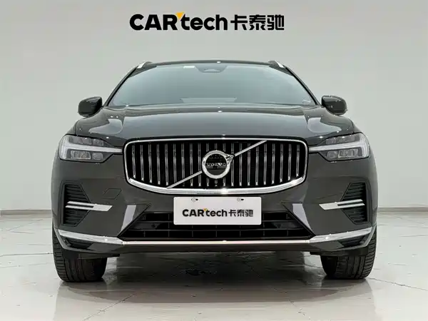 Volvo XC60 2022