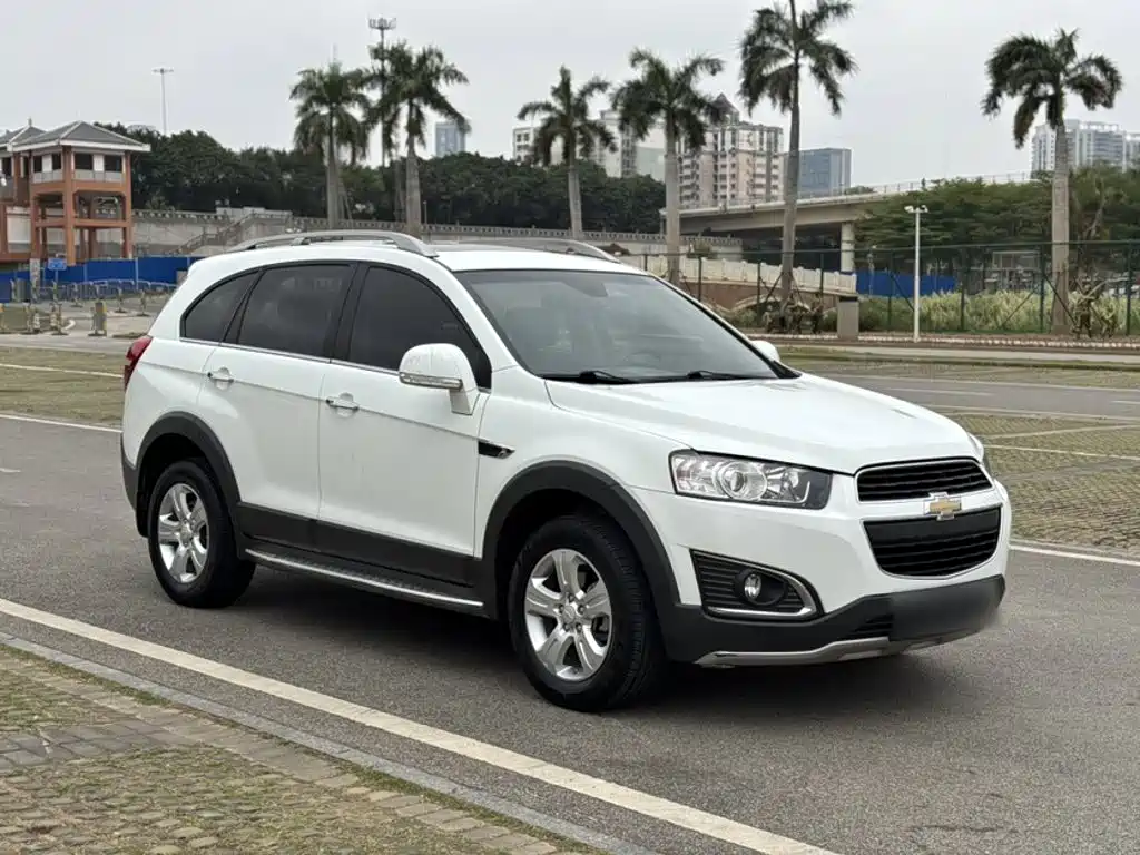 Chevrolet Captiva 2017 — фото 5