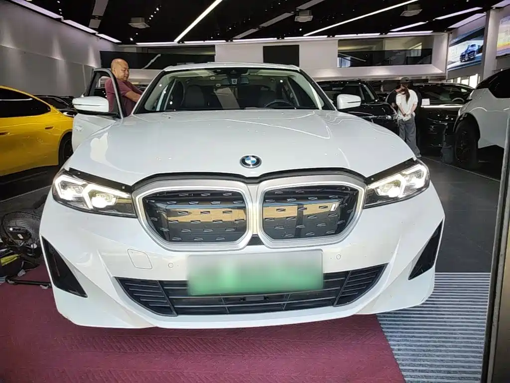 BMW i3 2023
