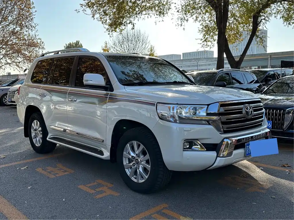 Toyota Land Cruiser 2016 — фото 3