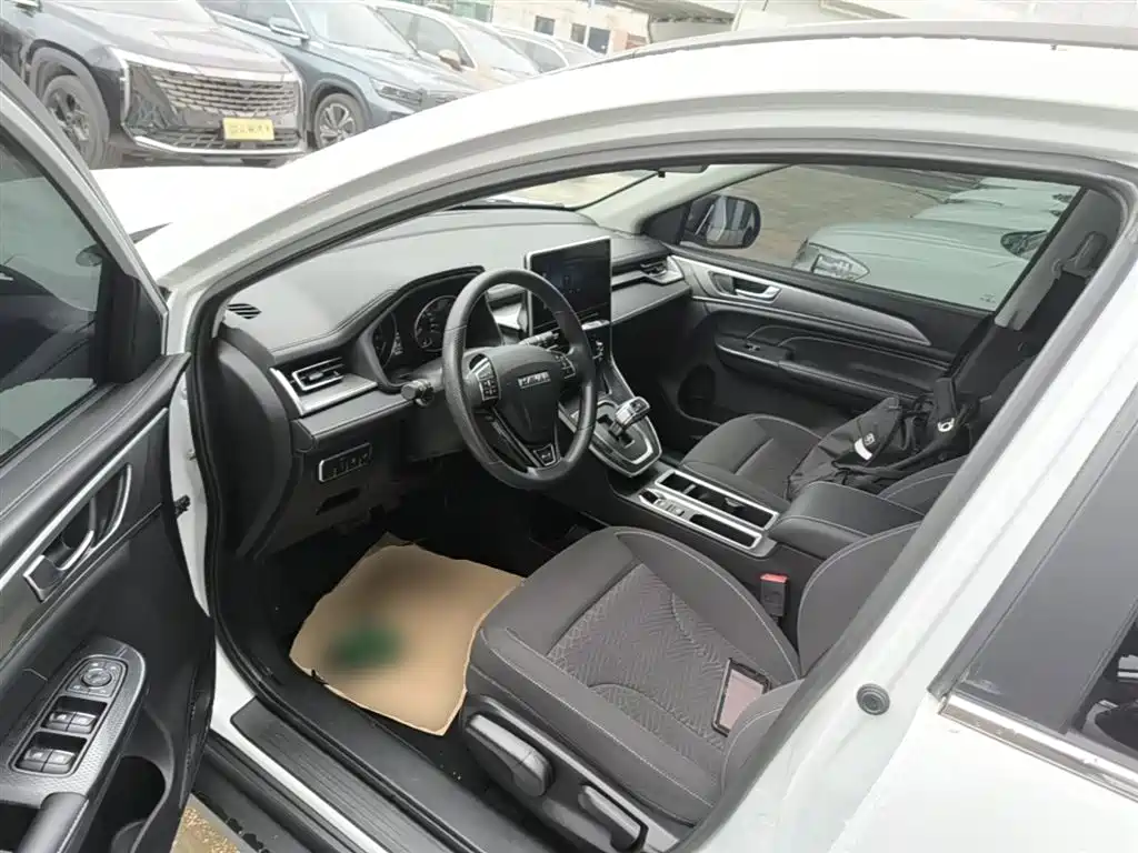 Haval M6 2024 — фото 16