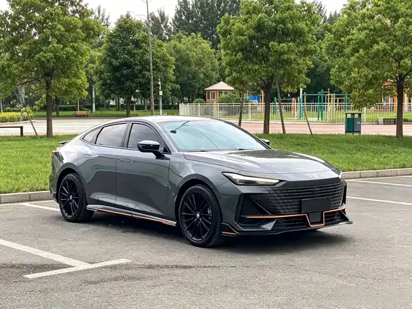 Changan UNI-V 2022